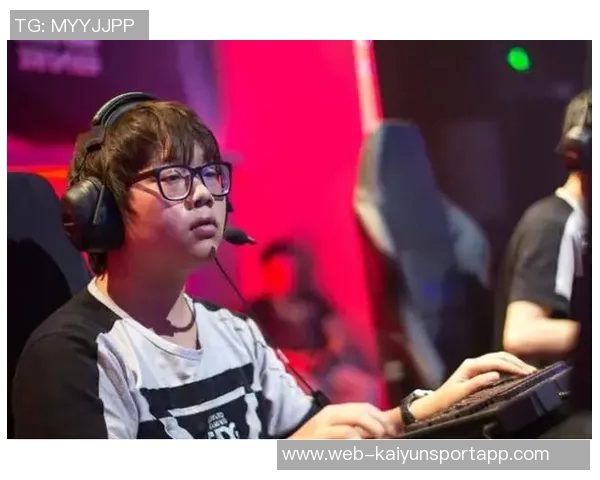 克莱坚韧不拔面对挑战身体疲惫却坚定展现职业精神