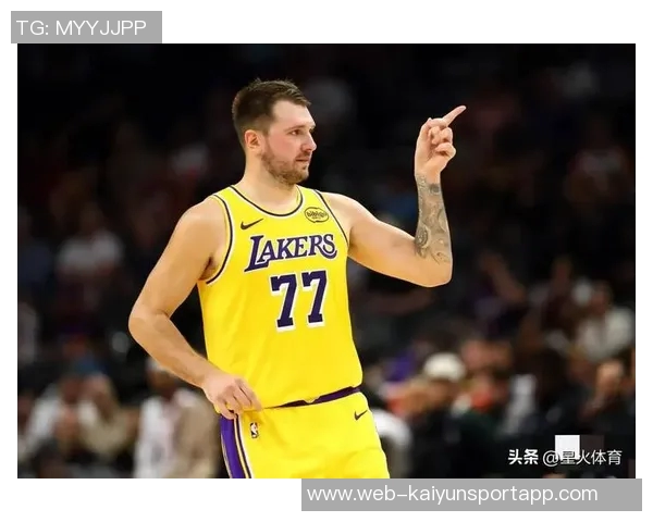 海斯称赞东契奇传球能力与老詹联手将形成强大牵制力